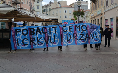 Prosvjednici protiv Hoda za život u Rijeci s ukradenom zastavom: Hoće li policija reagirati?